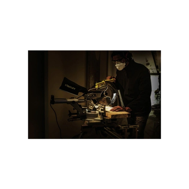 Торцювальна пила Stanley SM18 - picture 9