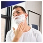 Гель для гоління Gillette Skinguard Sensitive з екстрактом алое Захист шкіри 200 мл (7702018493920) - зменшене зображення 3