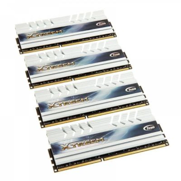 Модуль пам'яті для комп'ютера DDR3 32GB (4x8GB) 2400 MHz Xtreem LW White Team (TXWD332G2400HC10QQC01) - изображение 1