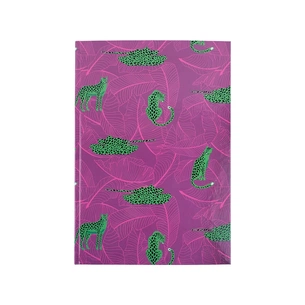 Канцелярська книга Axent Leopard А4 у твердій обкладинці 96 аркуші клітинка, рожева (8422-555-A) зображення 1