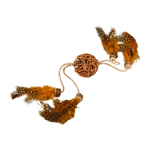 Іграшка для котів Waucat Fun Natural Плетений м'ячик з пір'ям 40 см (6212) зображення 1