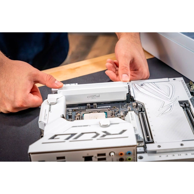 Модуль пам'яті для комп'ютера DDR5 16GB 6400 MHz Pro Overclocking White Micron (CP16G64C38U5W) - picture 11