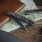 Ніж Ocaso Solstice, Engraved titanium Topo Pattern, Black (10ETB) - зменшене зображення 2
