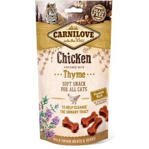 Ласощі для котів Carnilove Semi Moist з куркою і чебрецем 50 г (8595602527212) зображення 1