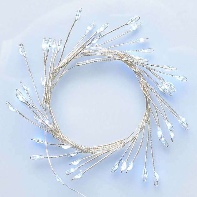 Гирлянда YES! Fun Кластер на медной проволоке 50 LED Холодно-белая 1 м Статическая Батарейки (975018) - изображение 1