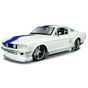 Машина Maisto Ford Mustang GT1967 былий металік1:24 (31094 met. white) - зменшене зображення 1