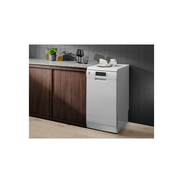 Посудомийна машина Electrolux ESS43210SW - picture 3