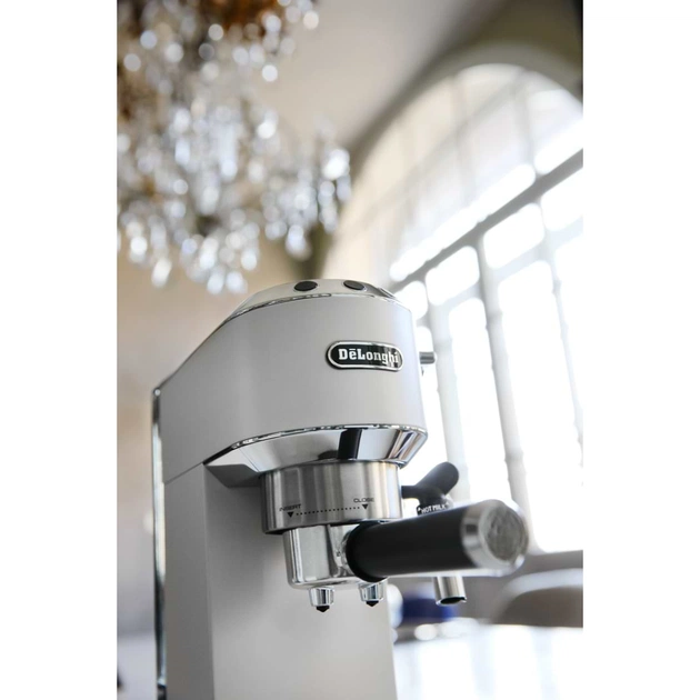 Ріжкова кавоварка еспресо DeLonghi EC685W - picture 8