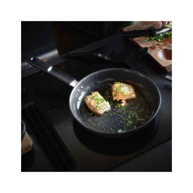 Сотейник Fiskars Hard Face 24 см (1075528) - picture 7