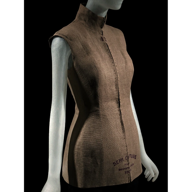 Книга Fashion Designers A-Z. Updated 2020 Edition - Suzy Menkes Taschen (9783836578820) - picture 9