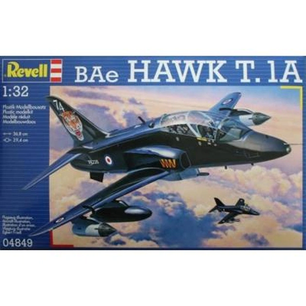 Збірна модель Revell Легкий штурмовик BAe Hawk T.1 1:32 (4849) - изображение 1