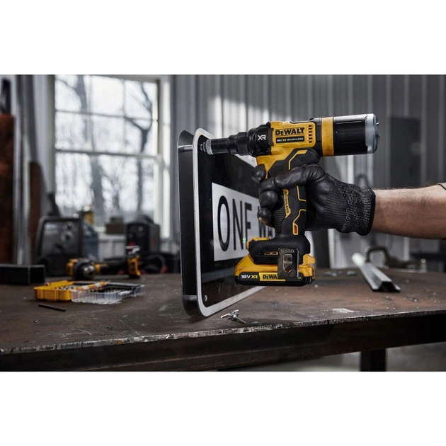 Заклепувальник DeWALT 18 В XR Li-Ion, 10 kN, d.закл.=2.4-4.8 мм (без АКБ та ЗП) (DCF403NT) - picture 9
