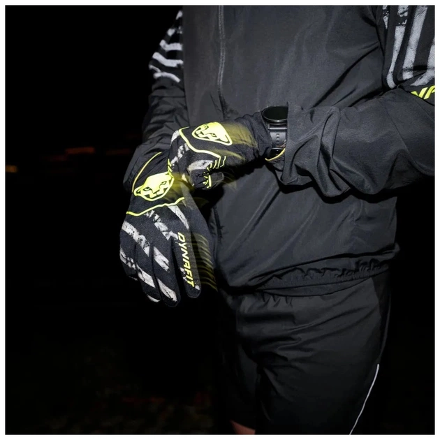 Рукавицы Dynafit Trail Reflective Gloves 72013 0912 - L - чорний/кораловий (016.002.2933) - изображение 3