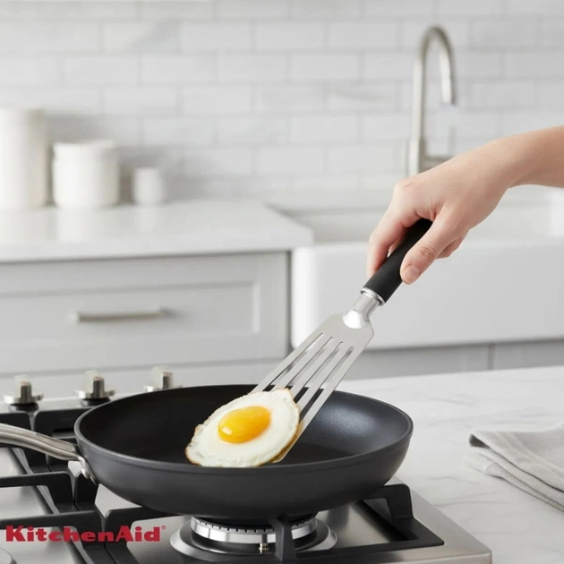 Лопатка кухонная KitchenAid Classic з прорізами 32 см чорний (KHH024OHOBEG) - изображение 6