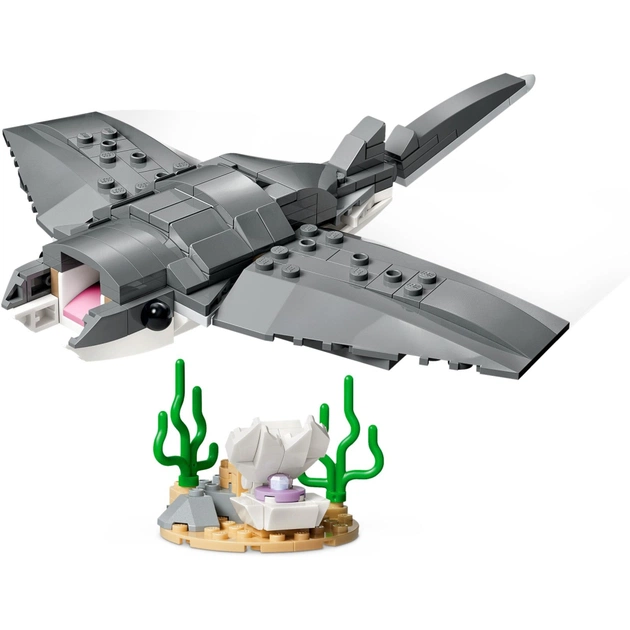 Конструктор LEGO Creator Люта акула зі скринею скарбів (31381) - зображення 4