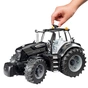 Масштабная модель автомобиля Bruder Трактор Deutz-Fahr 8280 TTV Warrior (03162) - уменьшенное изображение 6