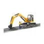 Спецтехніка Bruder Міні-екскаватор Cat з будівельником 1:16 (02466) - зменшене зображення 3