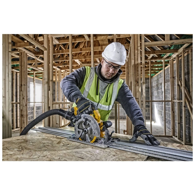 Дискова пила DeWALT 18В XR Li-Ion, диск 184х16 мм, 3.6 кг, TSTAK (без АКБ та ЗП) (DCS572NT) - зображення 9