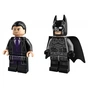 Конструктор LEGO Super Heroes DC Batman Бетмобіль: погоня за Пінгвіном 392 деталі (76181) - зменшене зображення 6