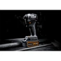 Шуруповерт DeWALT McLaren F1 TEAM LIMITED EDITION, 18V, АКБ 2x5Ah, 205Нм, 1000-2800-3250об/хв, кейс, ЗП, 1.0кг (DCF85MP2T) - зменшене зображення 14
