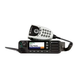 Портативна рація Motorola DM4600E 136-174М 25W with Keypad Mic picture 1