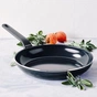 Сковорода GreenPan Essence Perforated Base, 26 см з керамічним покриттям (CC009040-001) - зменшене зображення 7