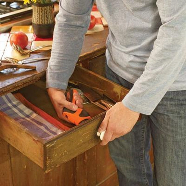 Викрутка акумуляторна Black&Decker CS3651LC - picture 5