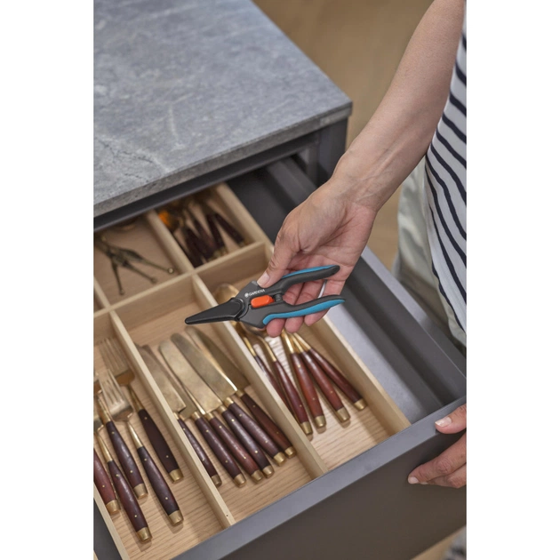 Ножиці садові Gardena FreshCut для трави і квітів (12212-20.000.00) - picture 11