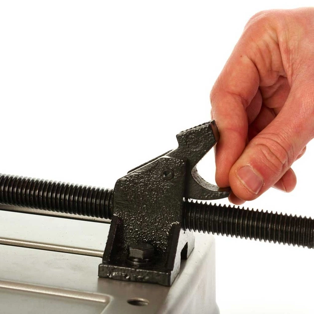 Монтажна пила Milwaukee відрізна по металу CHS 355, 2300Вт (4933411760) - picture 3