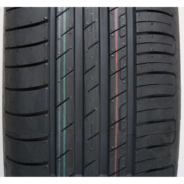 Шина Goodyear EfficientGrip Performance 205/50R16 87W - изображение 3
