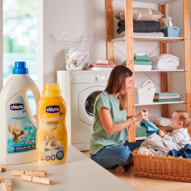 Гель для стирки Chicco Sensitive для детских вещей 1.5 л (8058664122325) - изображение 3