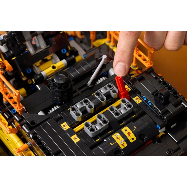 Конструктор LEGO Technic Екскаватор Volvo EC500 Hybrid (42215) - picture 9