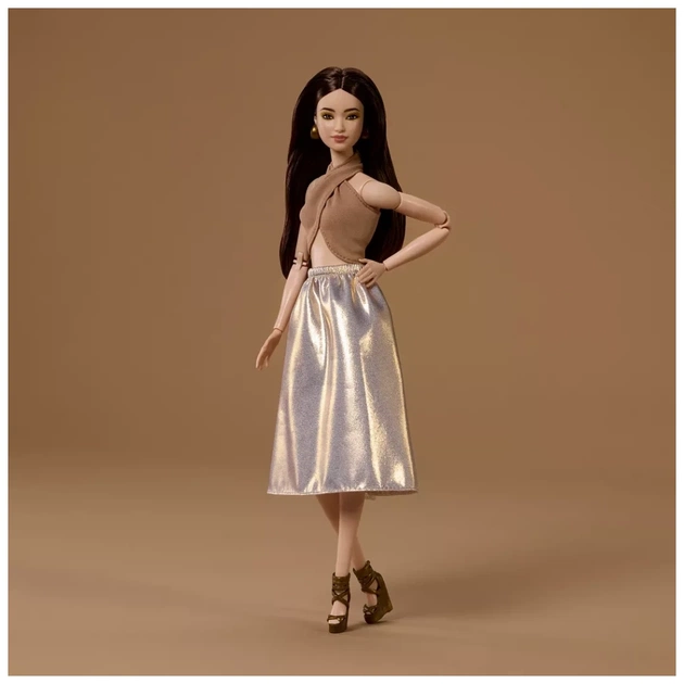 Лялька Barbie Signature Basics 6 Брюнетка (JJX25) - зображення 5