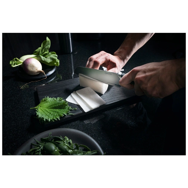 Кухонний ніж Fiskars Taiten Santoku 16 см (1066831) - picture 7