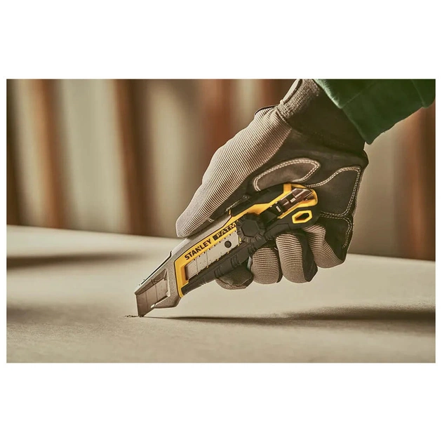 Ніж монтажний Stanley FatMax Integrated Snap Knife, сегментне лезо 18мм, L=165мм. (FMHT10592-0) - picture 5