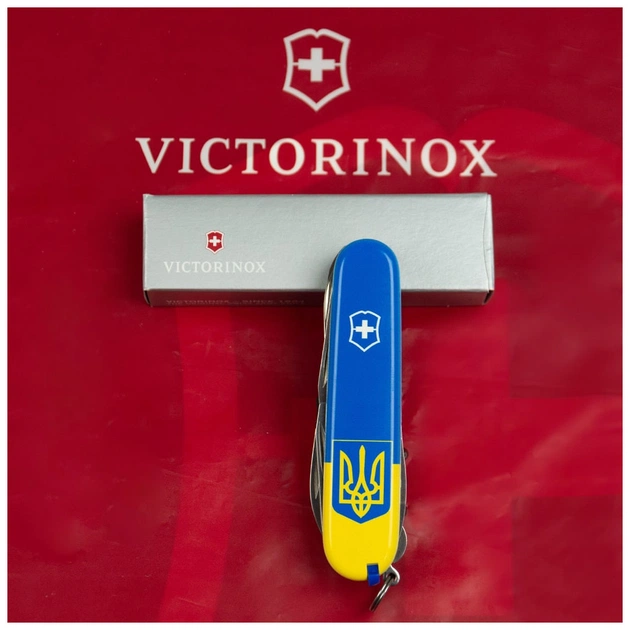 Ніж Victorinox Huntsman Ukraine 91 мм Герб на прапорі вертикальний (1.3713.7_T3030p) - зображення 12