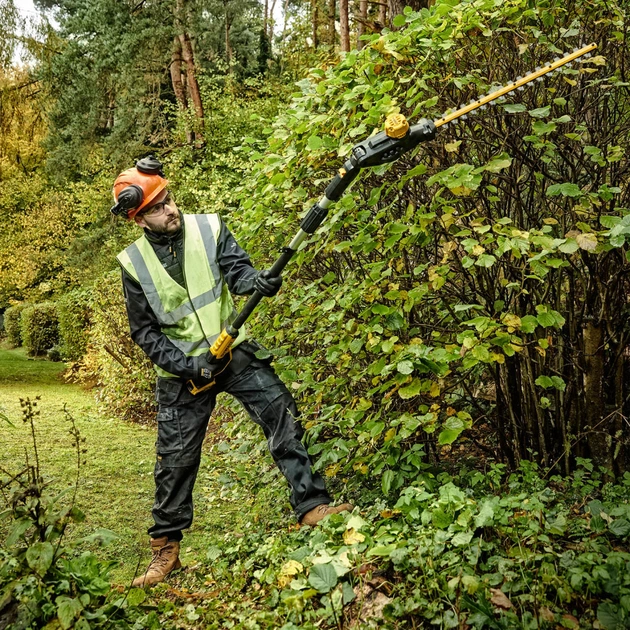 Кущоріз DeWALT зі штангою, 18V, 55 см (без АКБ та ЗП) (DCMPH566N) - picture 6