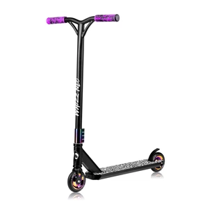 Самокат Lionelo Whizz Neo Black Carbon Multicolor (LO-WHIZZ NEO BLACK CARBON MULTICOLOR) зображення 1