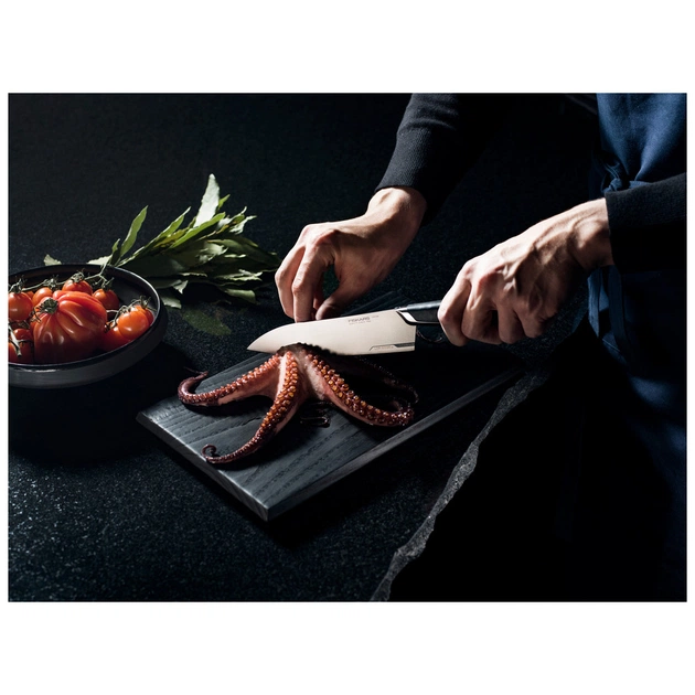 Кухонний ніж Fiskars Taiten шеф середній 16 см (1066832) - picture 6