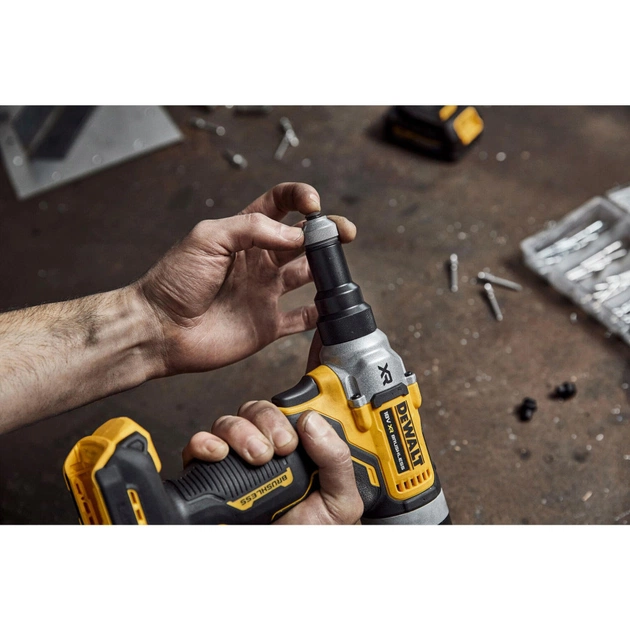 Заклепувальник DeWALT 18 В XR Li-Ion, 20 kN, d.закл.=4.8-6.4 мм (без АКБ та ЗП) (DCF414NT) - picture 10
