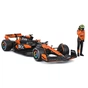 Масштабная модель автомобиля Bburago Автомодель с фигуркой - McLaren MCL38, 1:24 (18-28040) - уменьшенное изображение 8