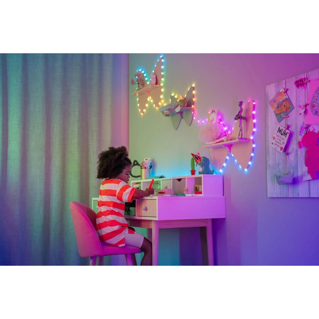 Гірлянда Twinkly Smart LED, Strings USB 200 Heart-shaped RGB LEDs, Green Wire, USB-C 12м (TWKH200RGB-G) - picture 7