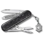 Ніж Victorinox Classic SD Brilliant Carbon + брелок-лого (0.6221.90) - зменшене зображення 1