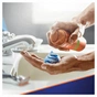 Гель для гоління Gillette Fusion 5 Ultra Sensitive 200 мл (7702018464753) - зменшене зображення 2