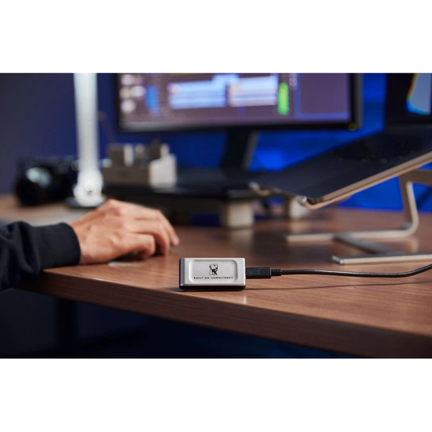 Накопичувач SSD USB Type-C 2TB XS2000 Kingston (SXS2000/2000GA) - picture 5