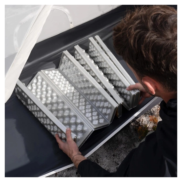 Туристичний килимок Naturehike IXPE CNK2550WS030, алюмінієва плівка, 18 мм, оливковий-зелений (6977465868206) - picture 6