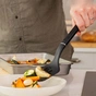 Лопатка кухонная KitchenAid Classic з прорізами 34 см чорний (KHH002OHOBEG) - уменьшенное изображение 4