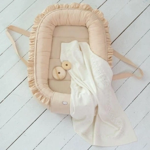 Кокон для новонароджених Верес Кокон-переноска Macaroon Vanilla (450.20) зображення 1