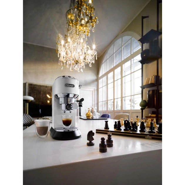 Ріжкова кавоварка еспресо DeLonghi EC685W - picture 6