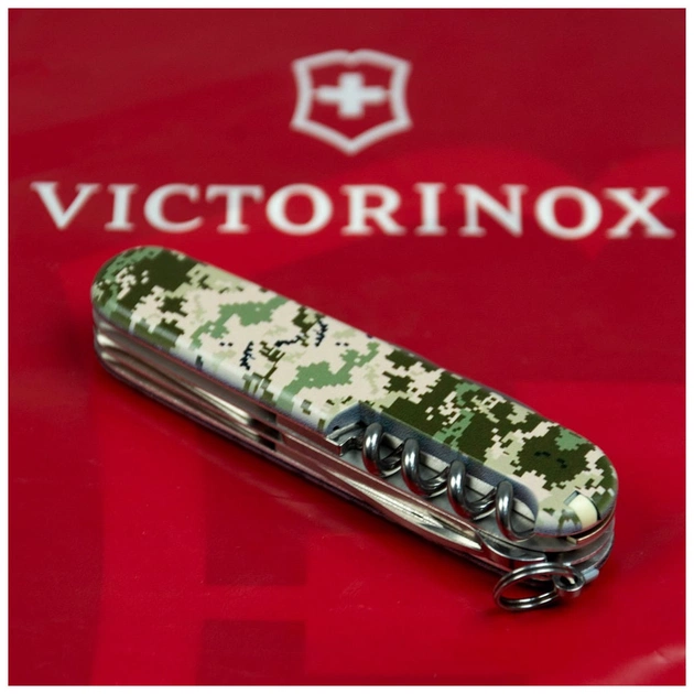 Ніж Victorinox Climber Army Піксель (1.3703.3_W3940p) - picture 4